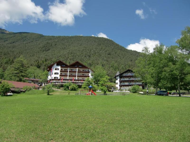 Alpenhotel Linserhof Imst Buitenkant foto